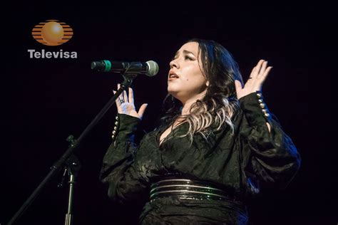 ¡El concierto sorpresa de Carla Morrison en Guadalajara: una noche mágica bajo las estrellas!